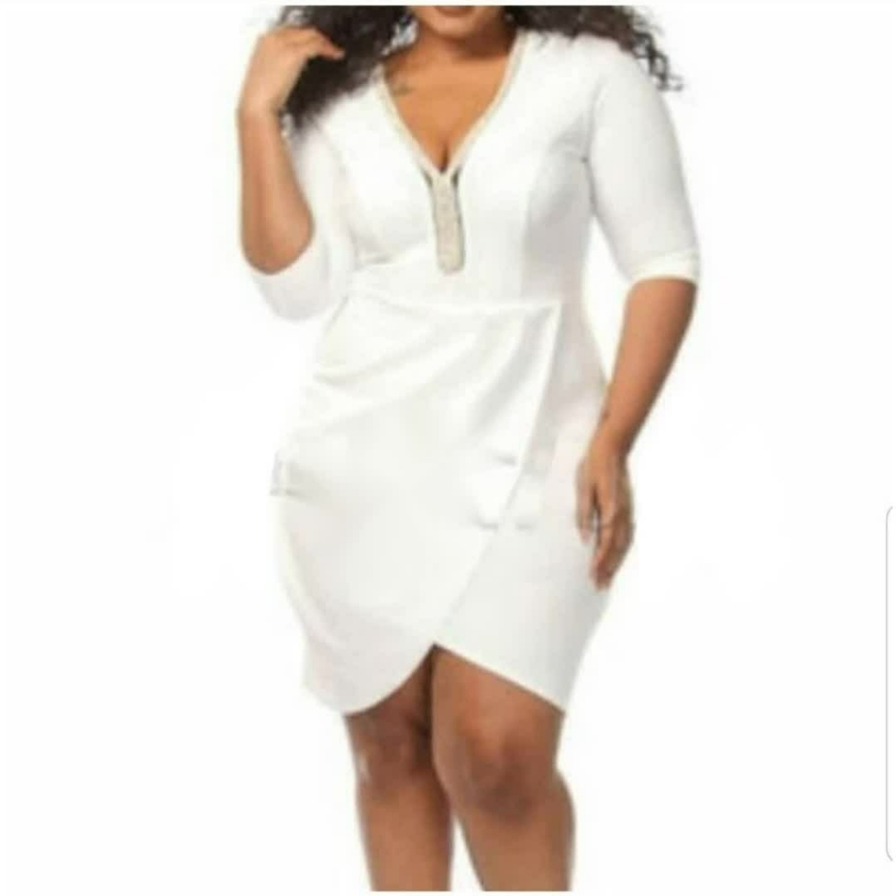 Vintage Pearl V Neck Dress